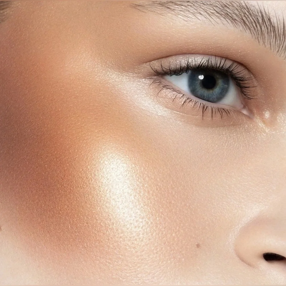 Melt Cosmetics Digital Dust Duo Bee Honeycomb Highlighter, Blush & Bronzer